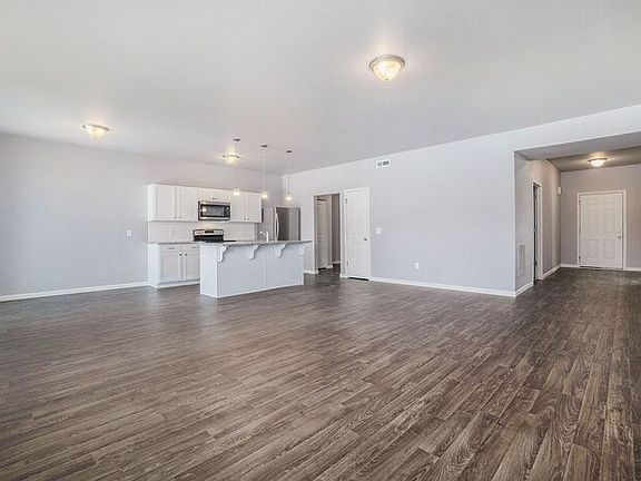 4th image of 10250 Pennridge Dr