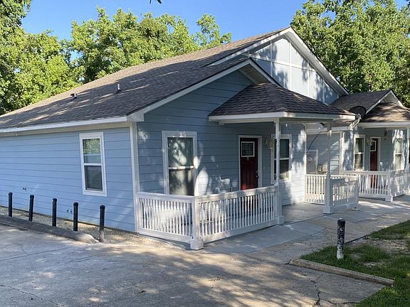 Mahal Manor Front of Building