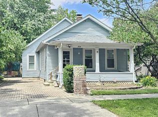 434 Linden Ave, Aurora, IL 60505