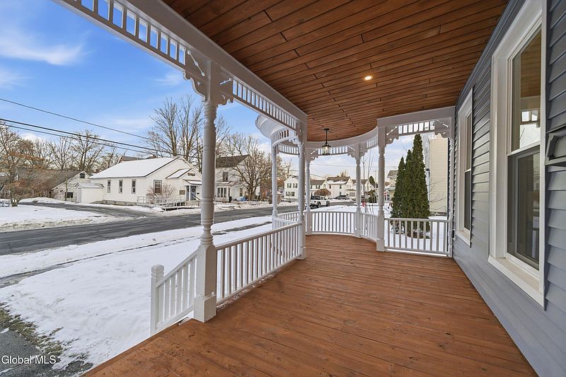 5th image of 16 Morrison Avenue
