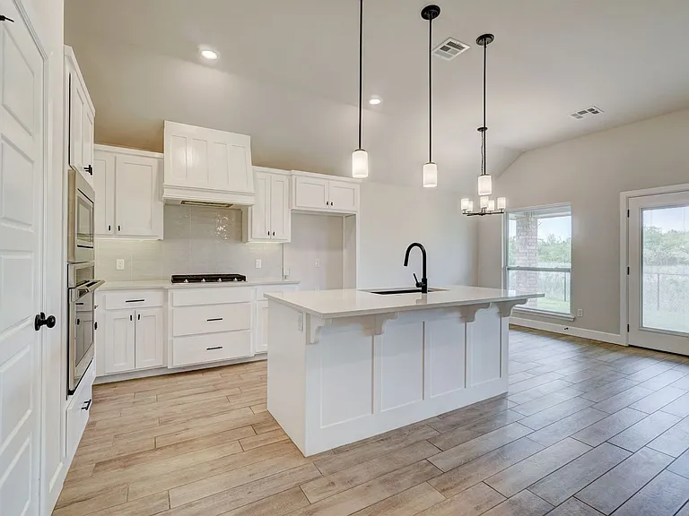 19804 Canning Ct — Photo 9