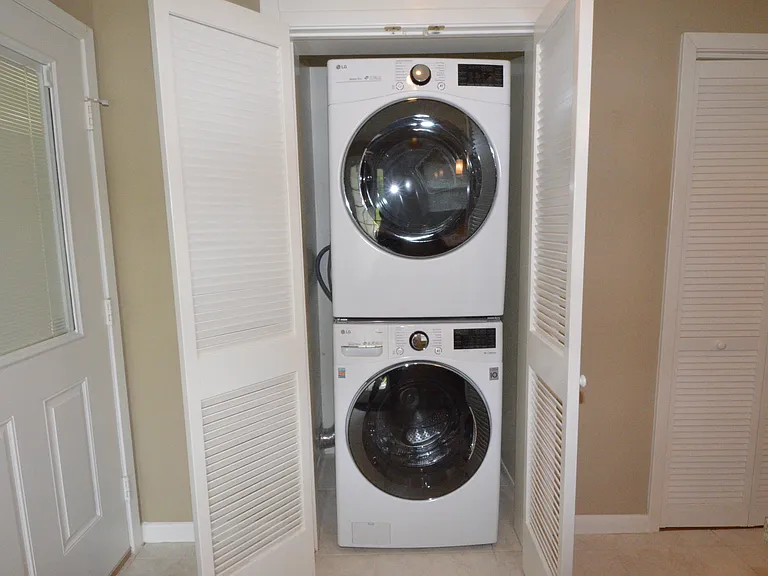 LG washer and dryer are included.