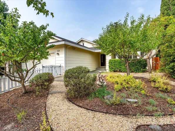 2013 Waltzer Road, Santa Rosa, CA 95403
