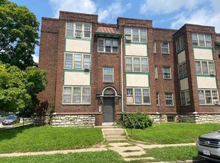 1202 E 37th St #3W, Kansas City, MO 64109