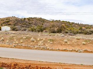 1 Umtali Rd #1, Tehachapi, CA 93561