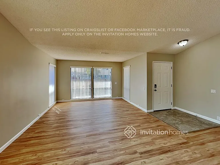 8111 Darien Cir — Photo 3