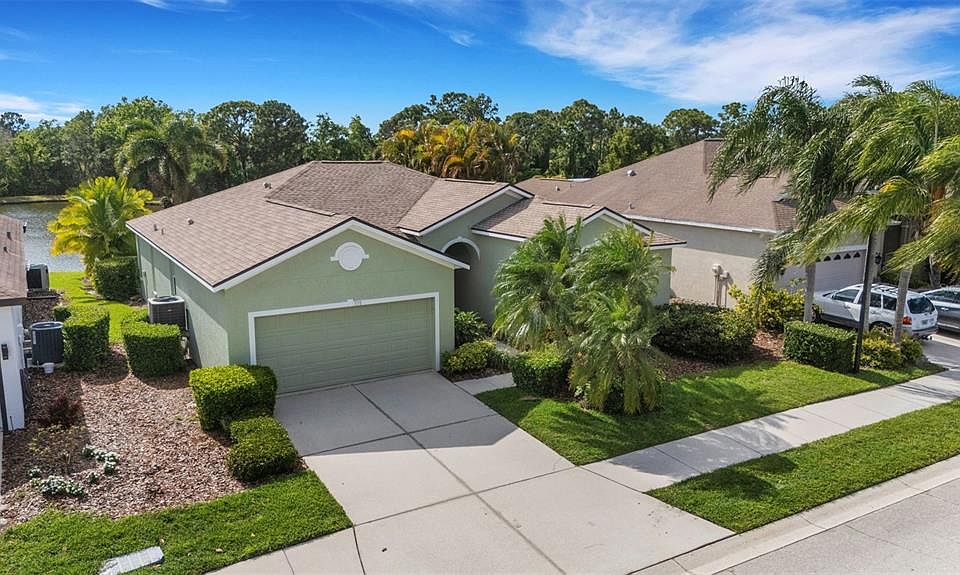 1st image of 378 LONDONDERRY DRIVE