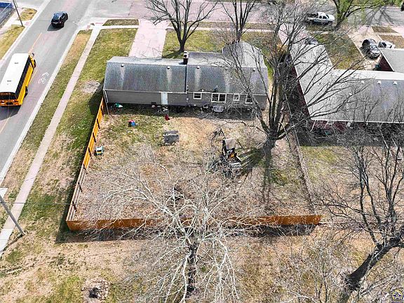 4th image of 5700 SW 20th St