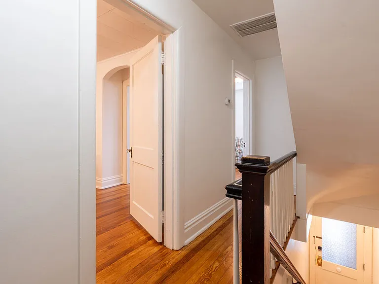 315 Frederick St #B — Photo 11