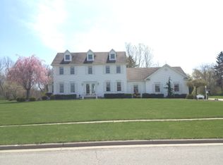 11 Topaz Cir, Canfield, OH 44406