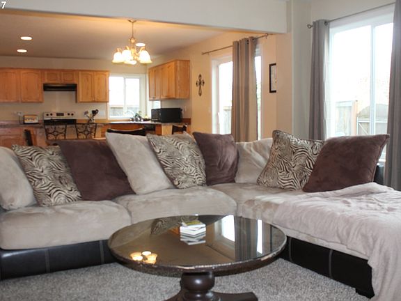 4th image of 4221 NE 166th Ave