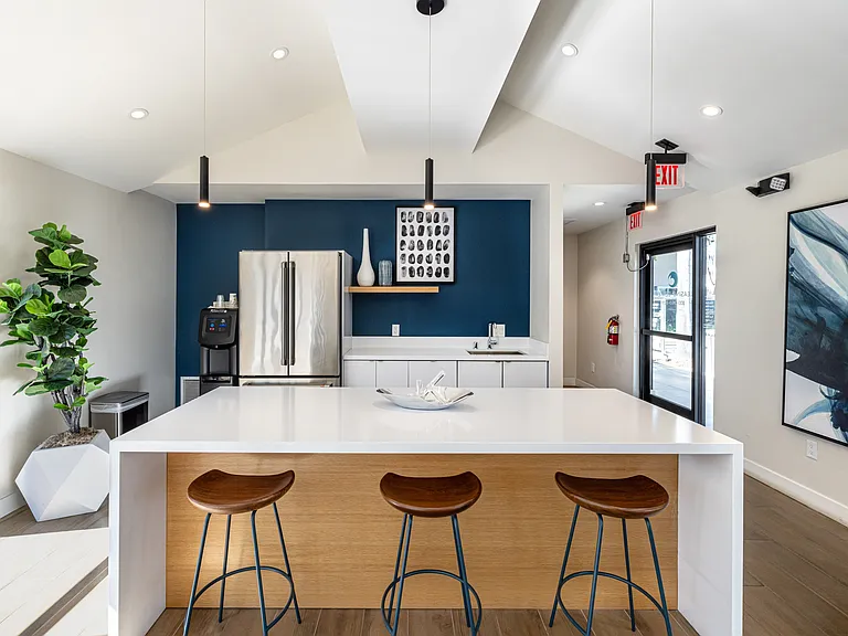 Clubhouse | Apartments in Huntington Beach, CA | The Breakwater Apartment