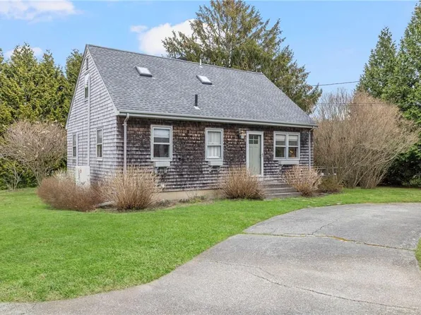 26 S Shore Rd, Little Compton, RI 02837