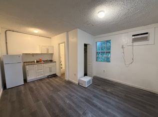 552 NW 1st St #3A, Miami, FL 33128