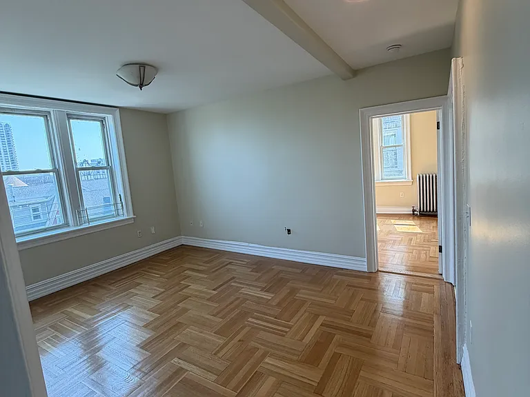 101 73rd St #46 — Photo 10
