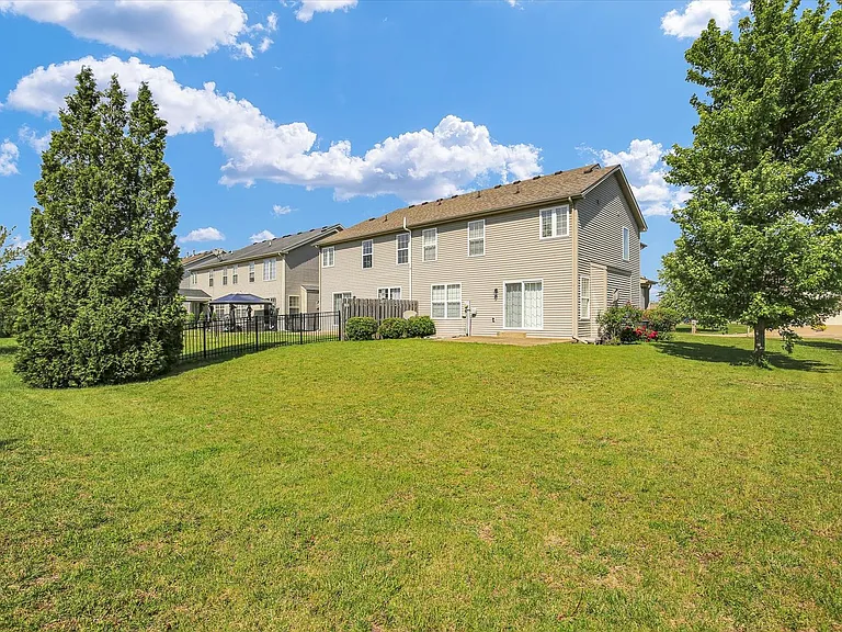 2321 Blanche Ln — Photo 36