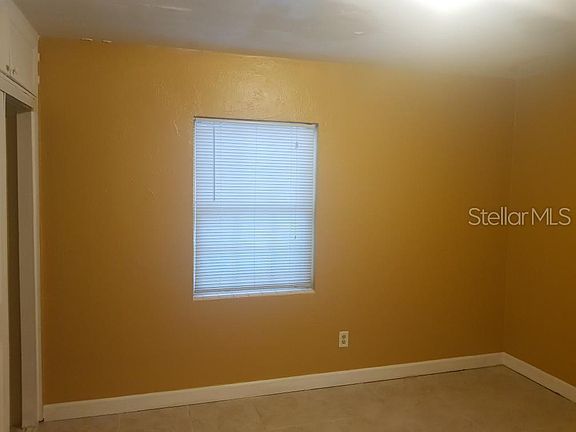 5th image of 118 Evans St