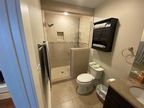 5th image of 180 E Main St #D