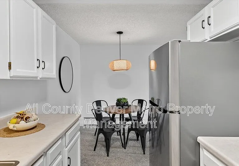 1400 Golden Cir #306 — Photo 10