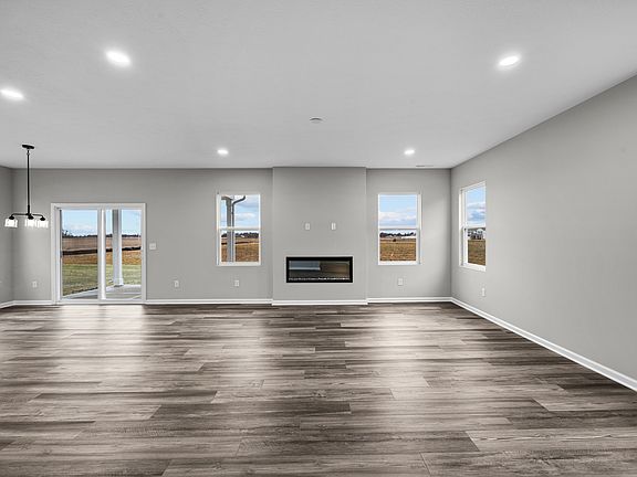 5th image of 2343 William Garrett Way