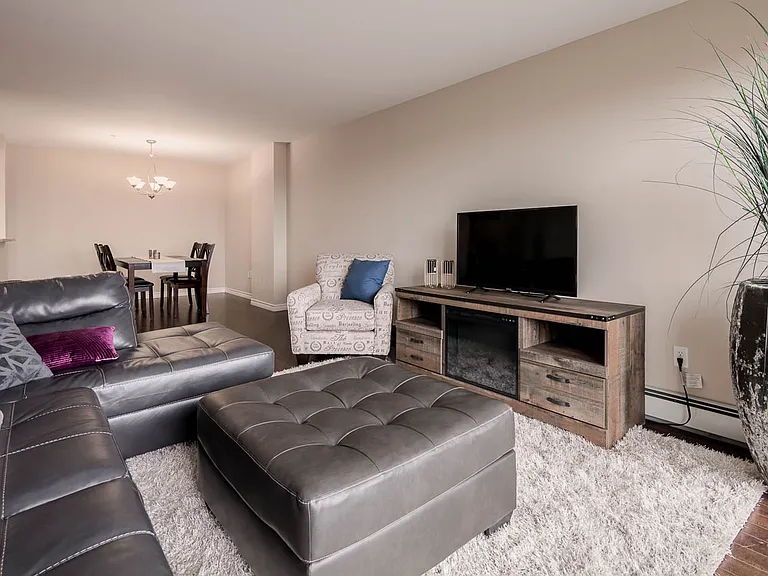 3330 Barnstead Ln — Photo 16