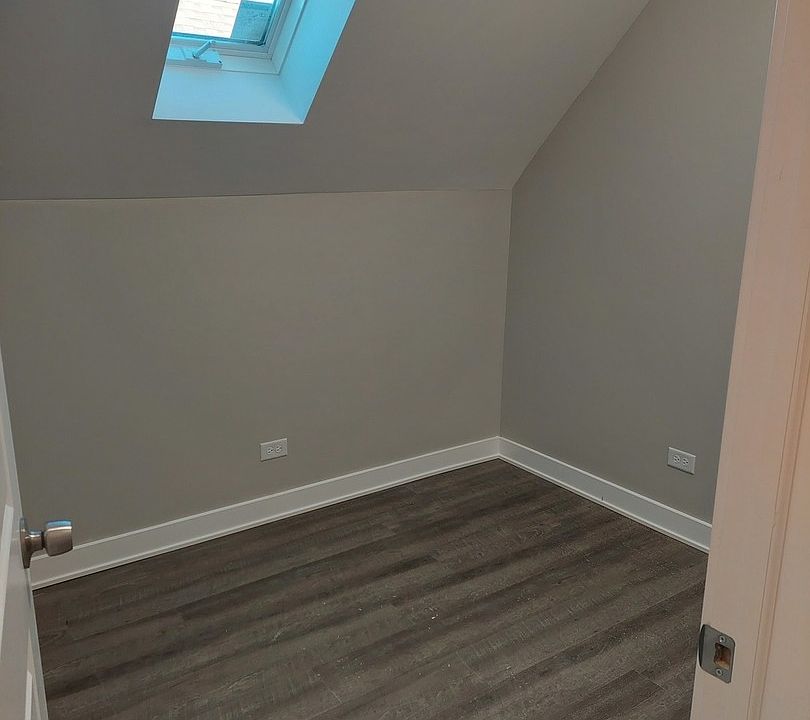 2nd image of 4117 S Albany Ave #3