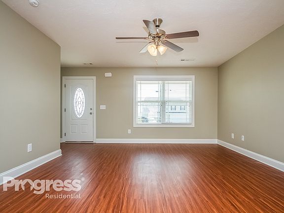 3rd image of 1046 Tammy Sue Ln