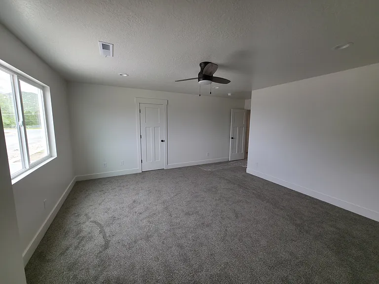 134 E 900 N #2 — Photo 12