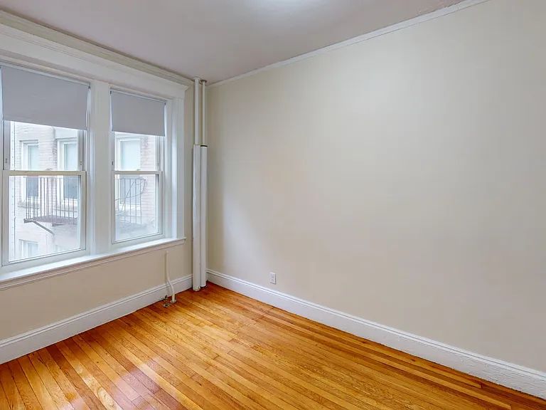 235 Park Dr #33 — Photo 9