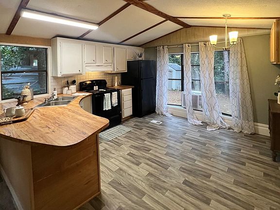4th image of 34287 Rosalia Ave