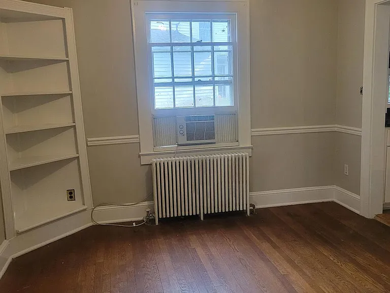 905 Evergreen Ave — Photo 12
