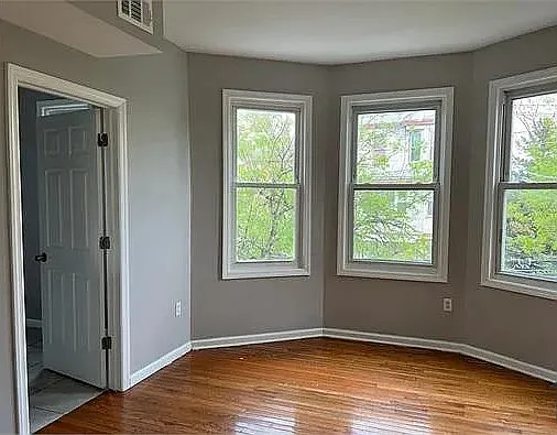 363 S 19th St #6D — Photo 4