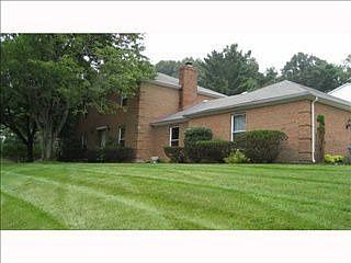 2nd image of 1682 Emerald Ct