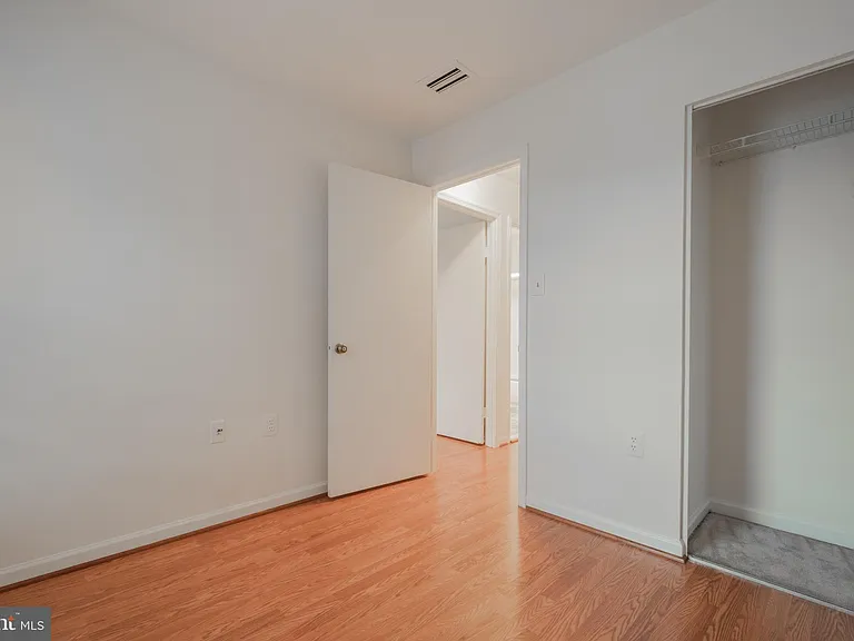 14167 Royal Oak Ln — Photo 29