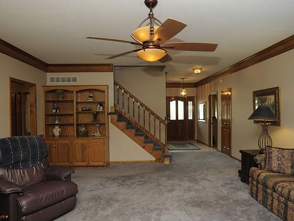3rd image of 2361 NW Summerfield Dr