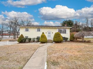 2431 Cedar Ave, Scranton, PA 18505