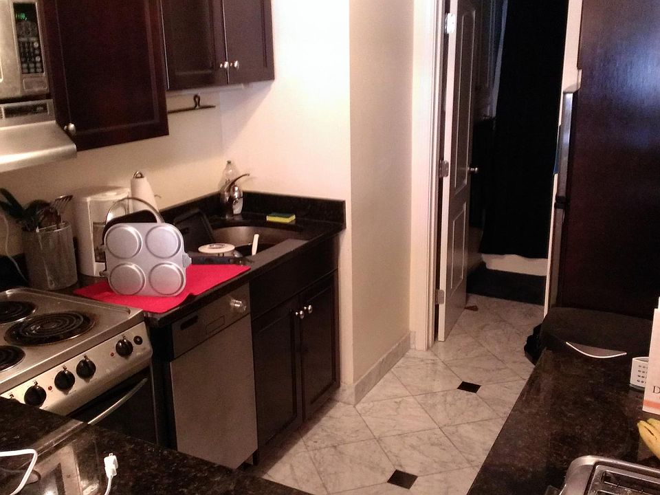 2nd image of 185 Beacon St APT 5