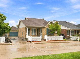 461 Columbia St W #8, Waterloo, ON N2T2P5