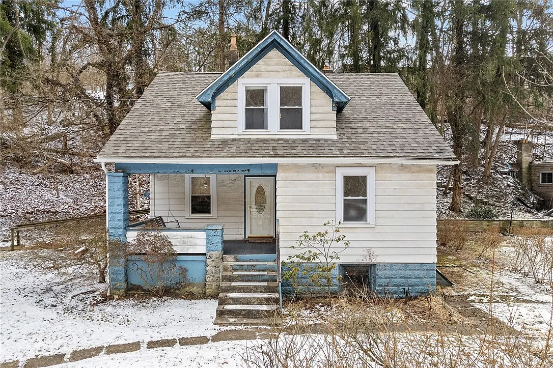 1341 Scrubgrass Rd photo 1