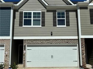 11747 Chatham Dr, Hampton, GA 30228