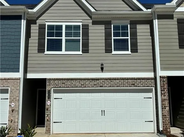 11747 Chatham Dr, Hampton, GA 30228