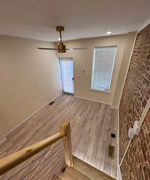 832 S Kenwood Ave — Photo 5