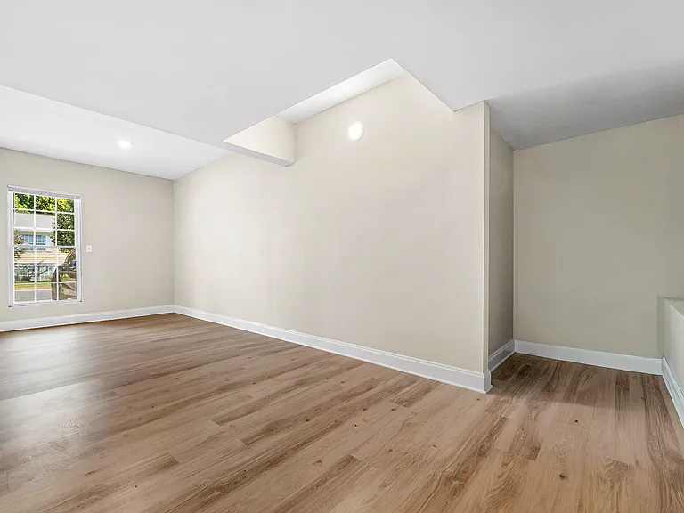 5075 N Bridges Dr — Photo 33