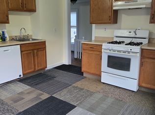 9 Main St #3, Hinsdale, MA 01235
