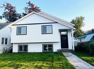 956 Geranium Ave E, Saint Paul, MN 55106