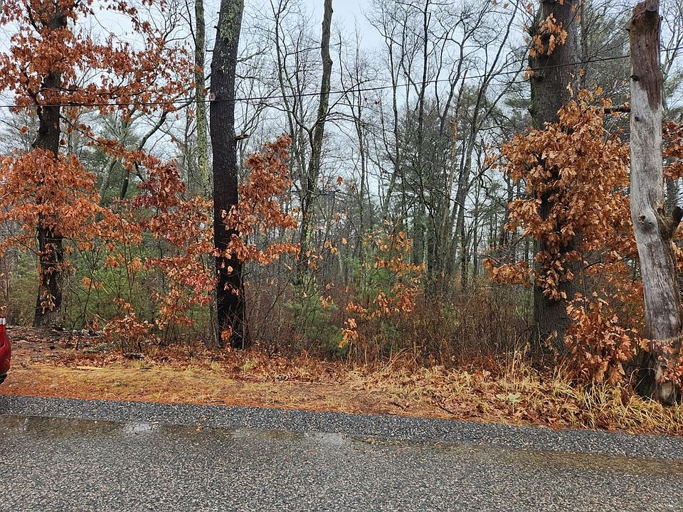 2nd image of 159 Lakeside Rd