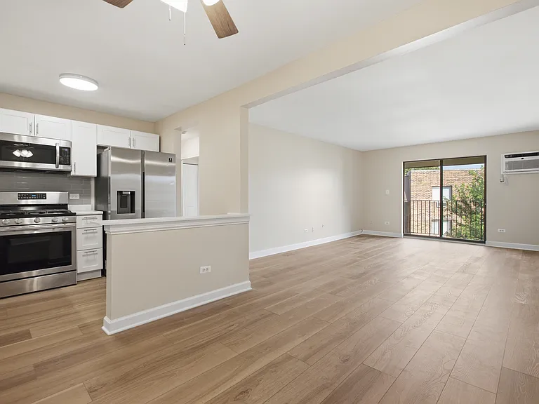 3511 N Central Rd #302 — Photo 11