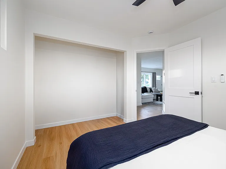 2807 Dale St — Photo 12