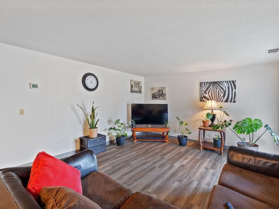 5th image of 1460 SW Kokanee Ln