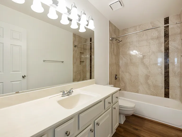 5656 E Saint John Rd — Photo 18
